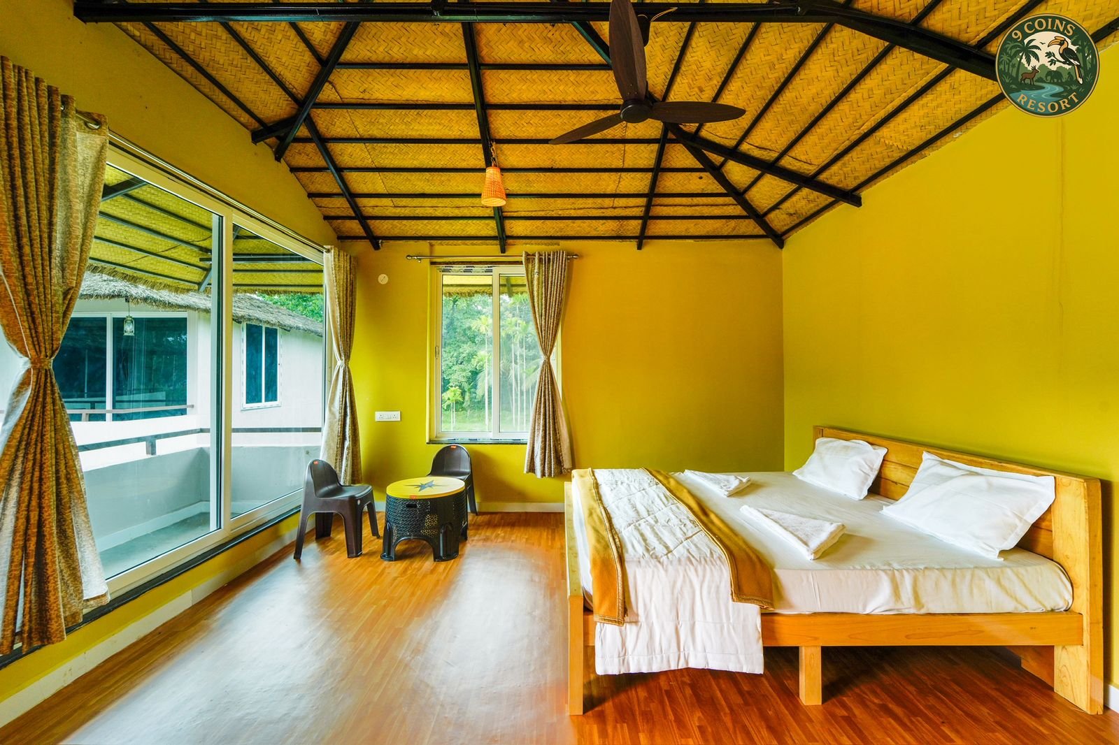 9 Coins Resort couple room